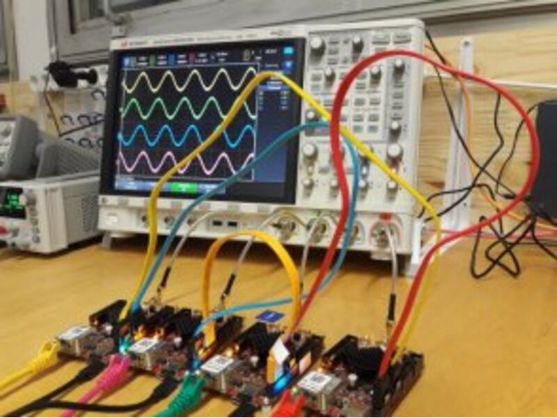 Synchronize a cluster of Red Pitayas